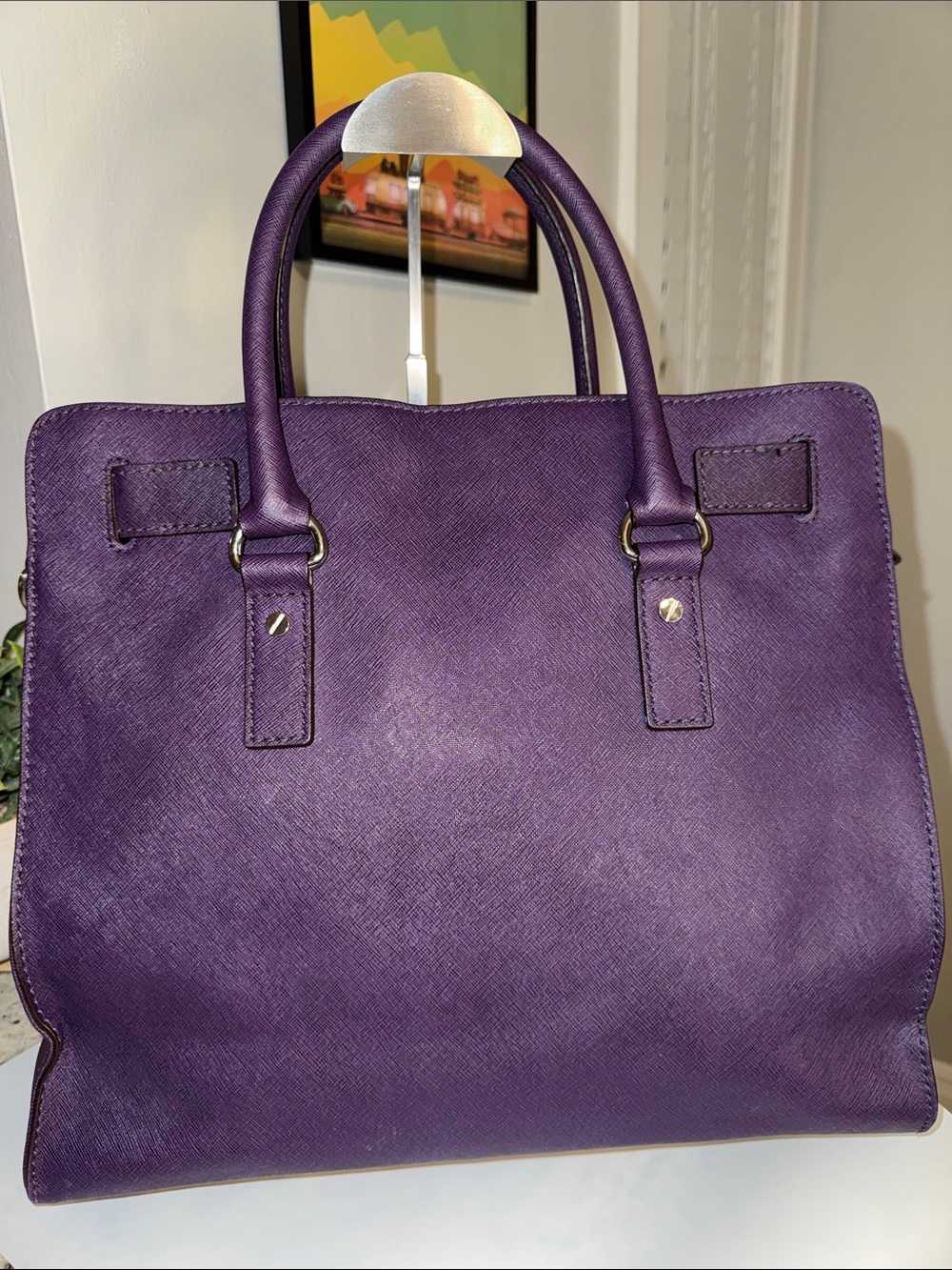 Michael Kors Hamilton Large Saffiano Leather Tote - Picture 2 of 8